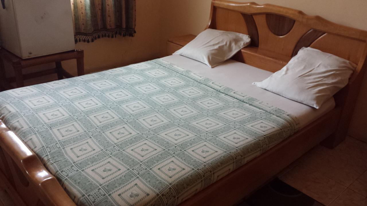 Joy Family Lodge Amasaman الغرفة الصورة